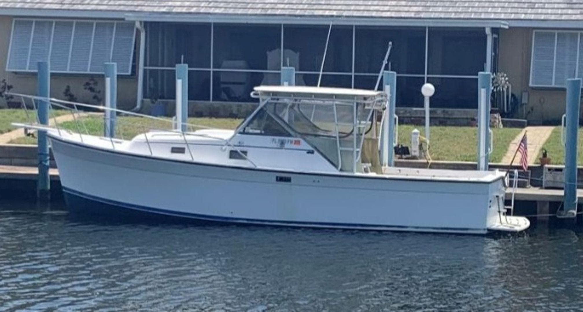 1987 Luhrs Alura 30