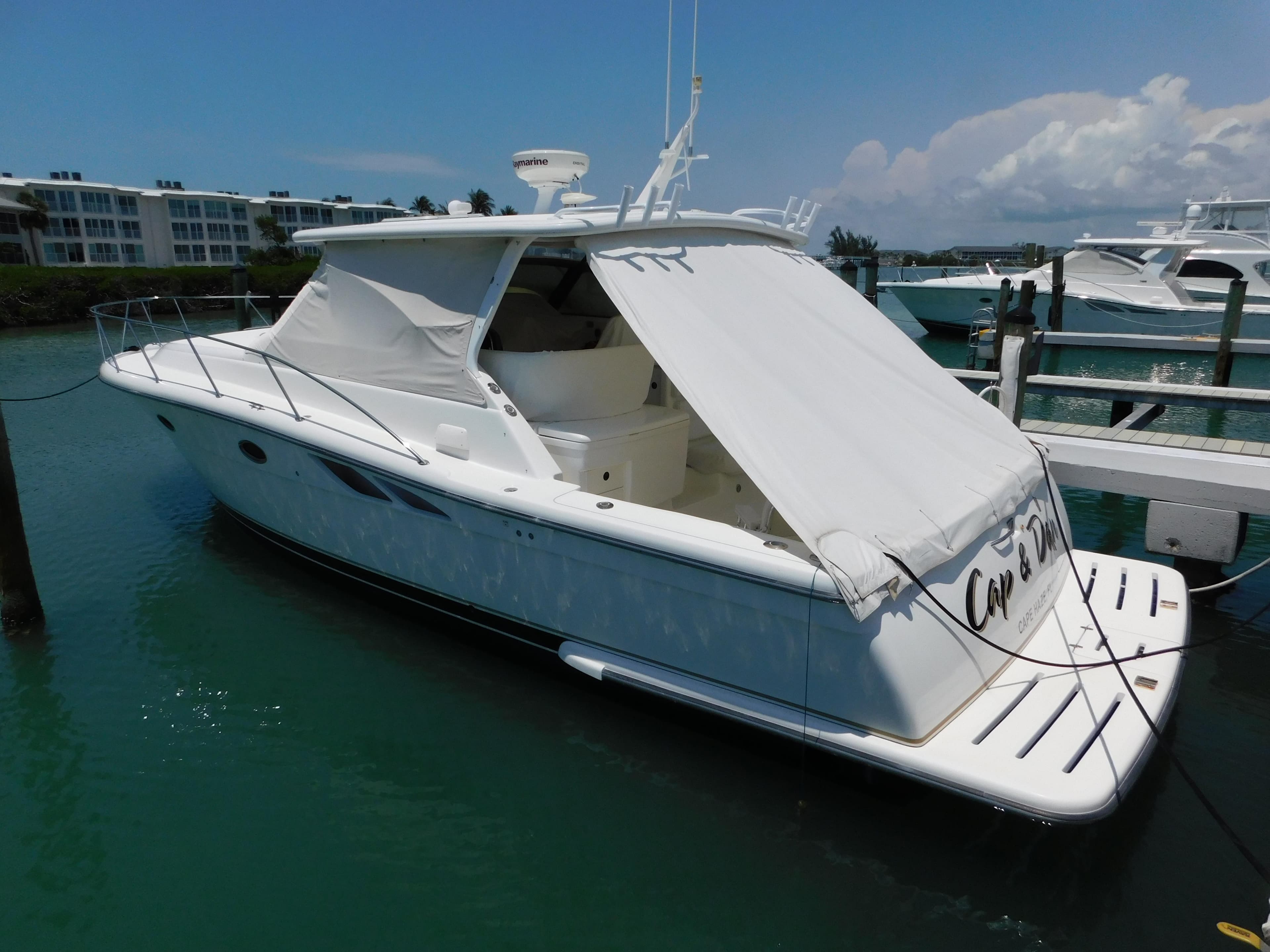 2001 Tiara Yachts 3800 Open